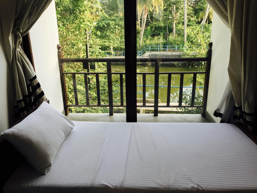 Lagoon Boutique Hotel Kanattagoda Экстерьер фото